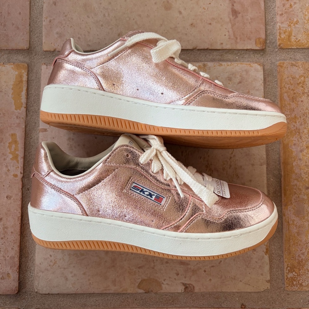 Skechers Women's Sport Court 2.0-Much Metallic Sneaker Sz 8 Rose Gold / Pink New - Picture 16 of 16